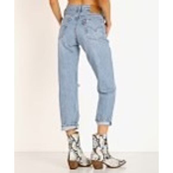 Levi's Wedgie Straight Distressed Jeans Light Wash 34964-0132 Size 28x28 - Picture 2 of 16